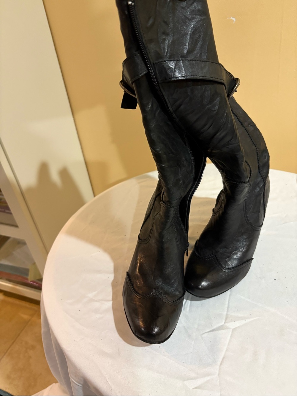 Black Leather Knee-High Women's Boots
